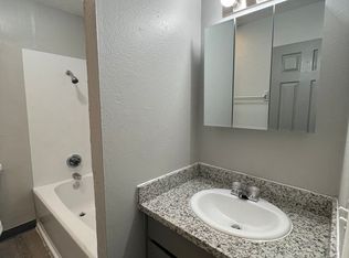 23 NE 162nd Ave #104, Portland, OR 97230