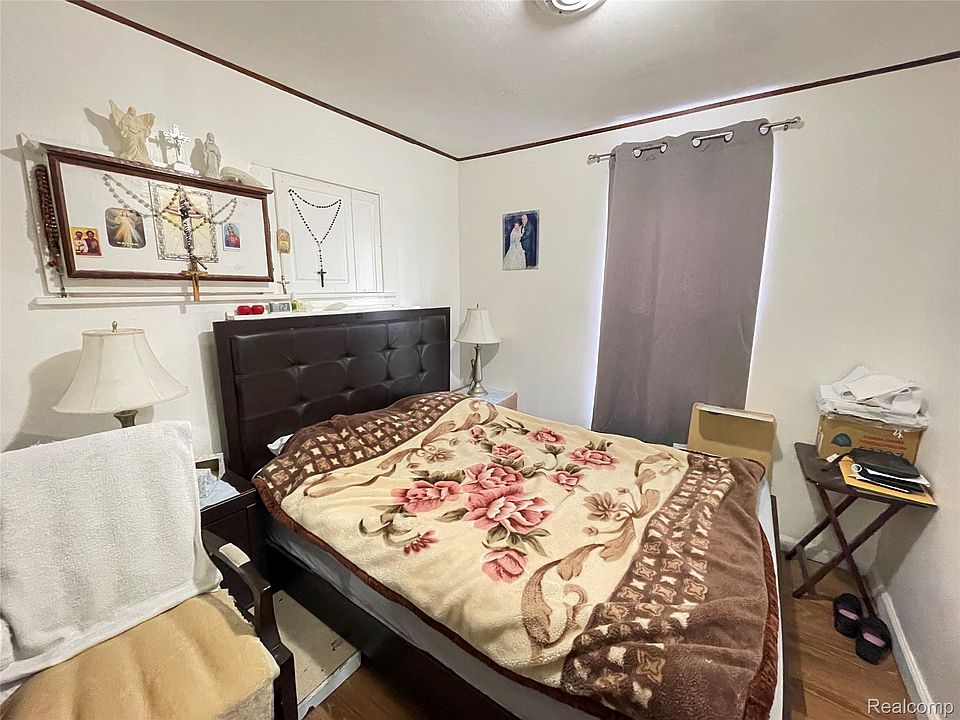 26521 Barrington St, photo 23