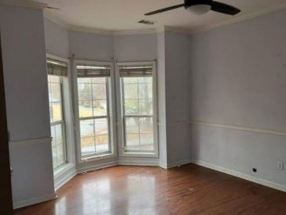 Formal Dining