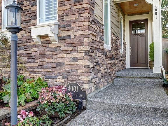 3rd image of 4001 W Briarcliff Ln