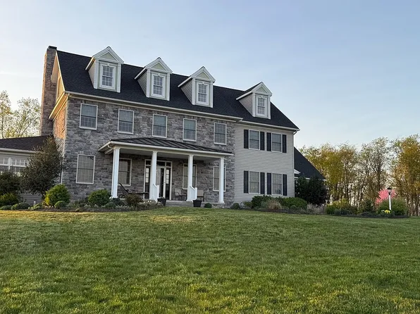 145 Turnpike Rd, Newburg, PA 17240