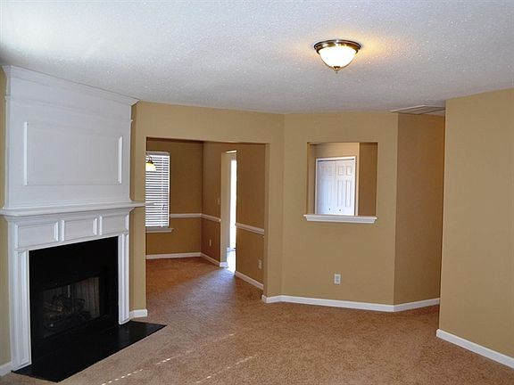4th image of 35 Brockmore Dr