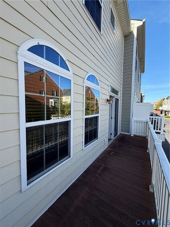3 bed, 3.5 bath, 2842 sqft, $2,800 — Photo 4