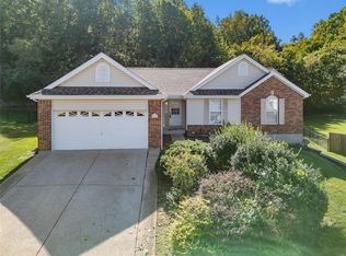 4631 Greenore Dr, High Ridge, MO 63049