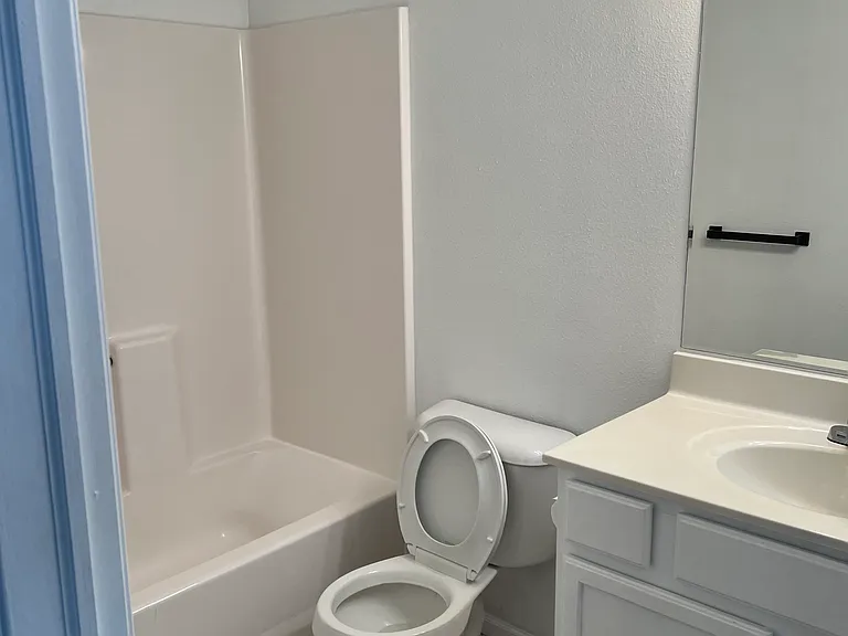 1631 Jenna Dr — Photo 5