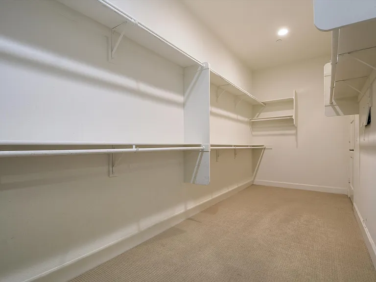 4820 Bellflower Ave #403 — Photo 18