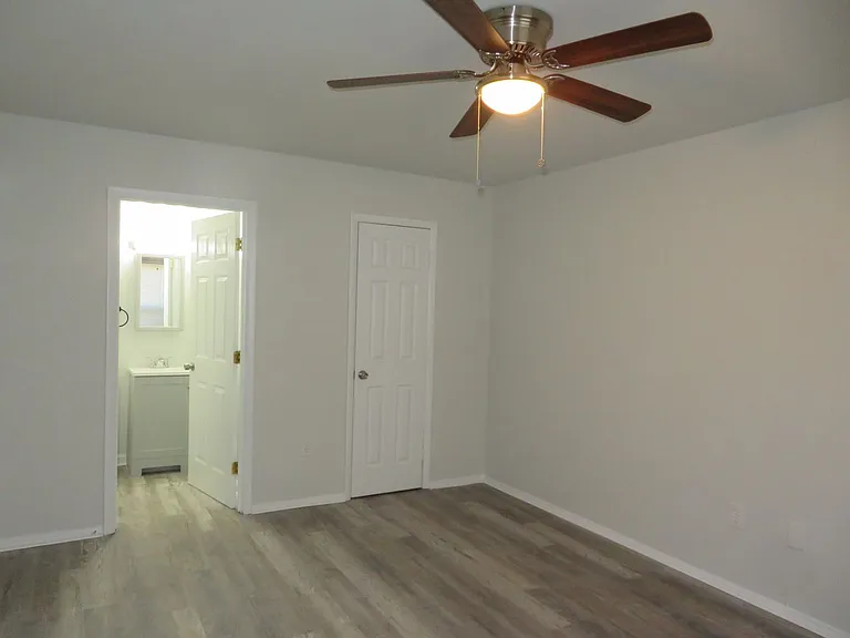 1100 Lakeview Ave — Photo 32