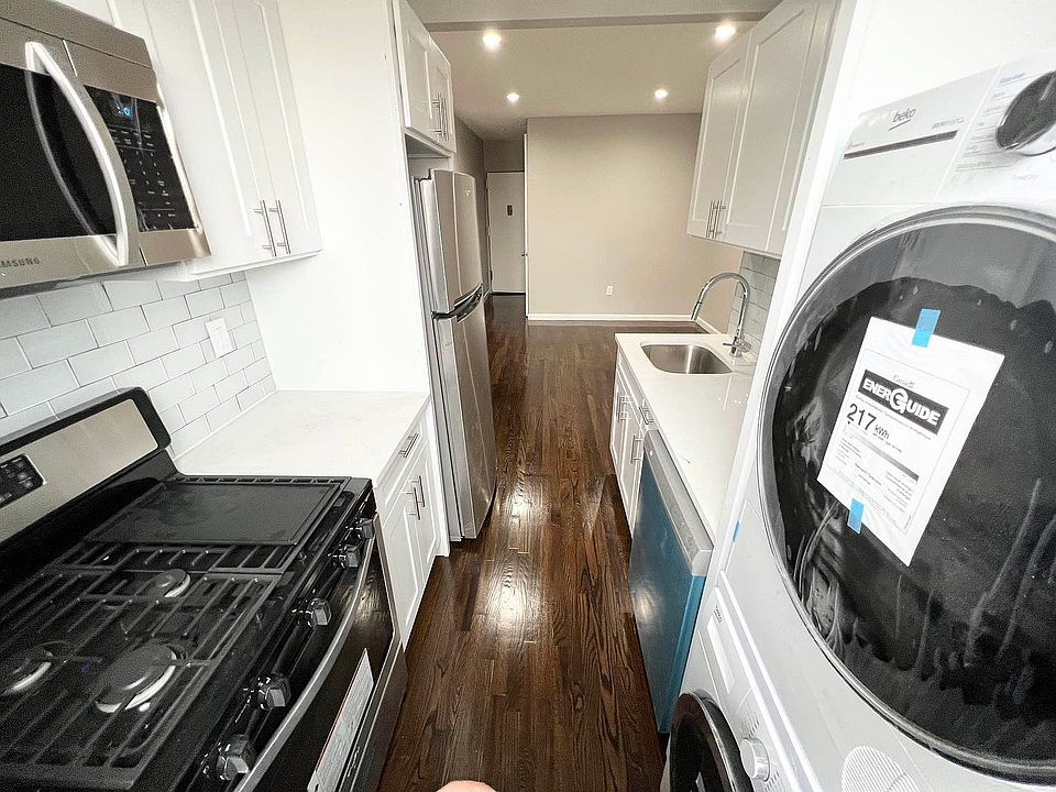1st image of 2471 Grand Ave APT 5A