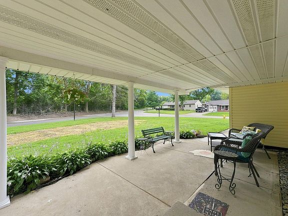 4th image of 6521 Donna Dr