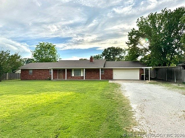 1st image of 509 Mayfair Way
