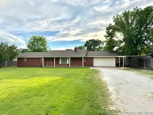 509 Mayfair Way, Ada, OK 74820