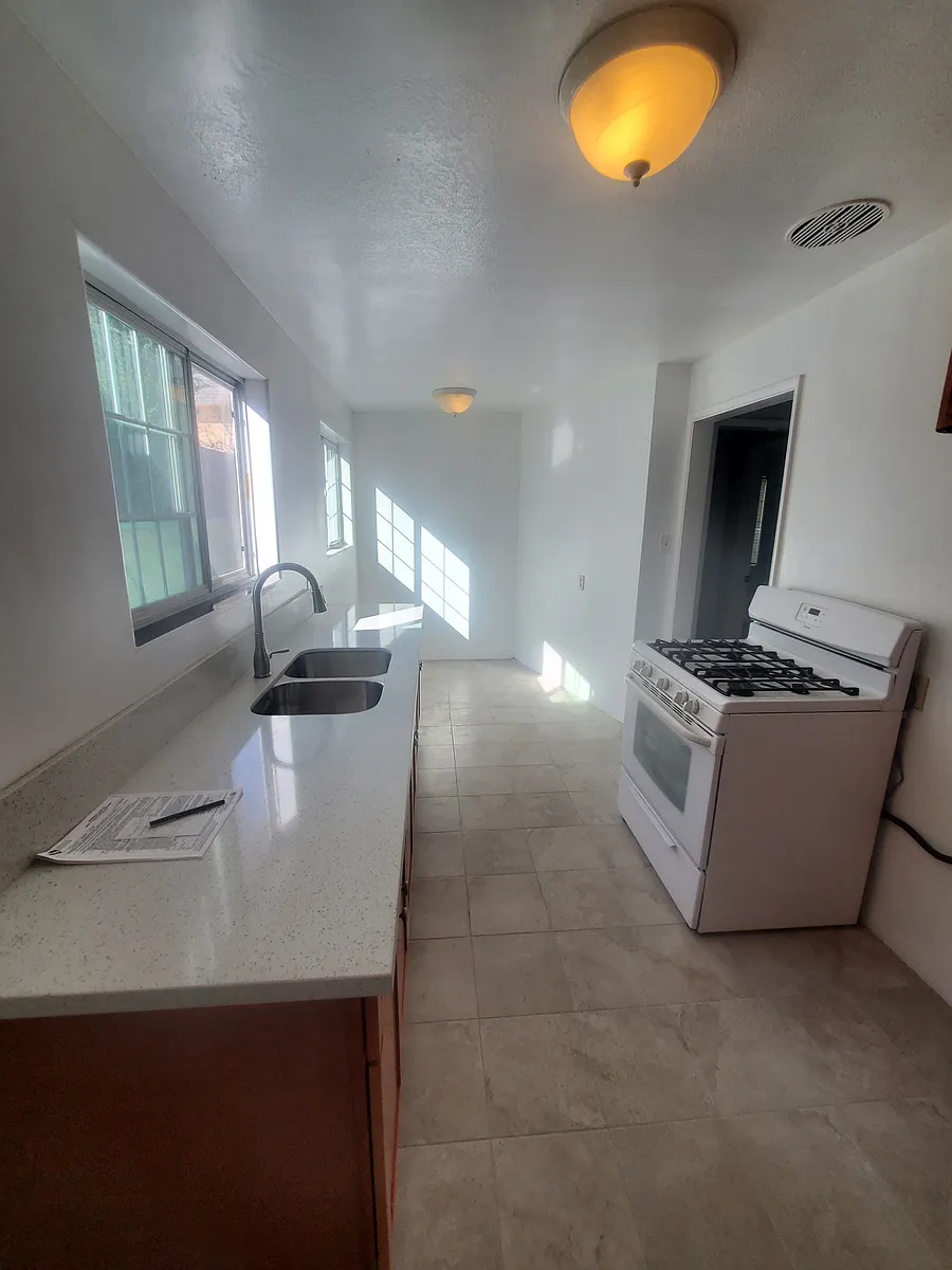 Building Photo - 7013 Rosemead Blvd #1/2