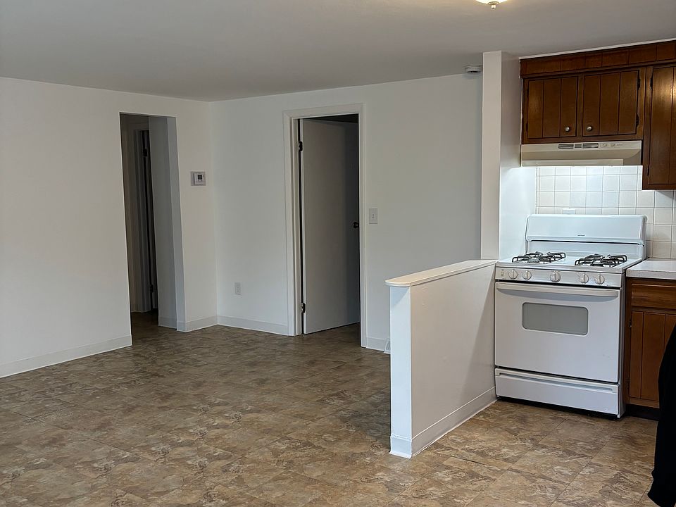 1st image of 303 1/2 Cogswell Ave