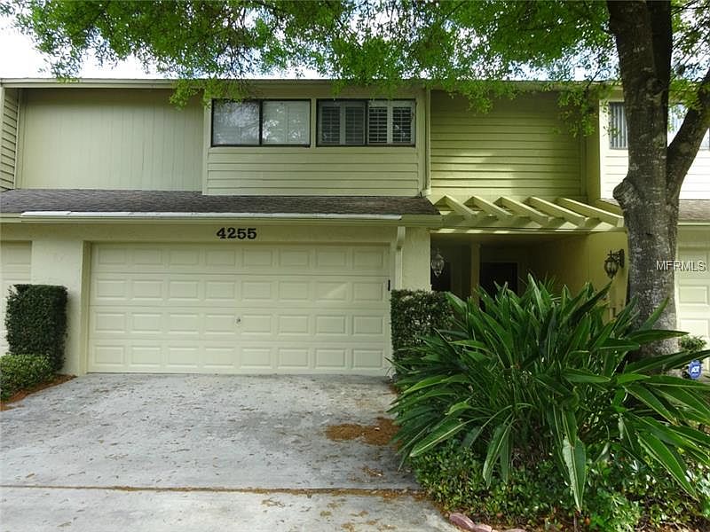 1st image of 4255 Golf Club Ln