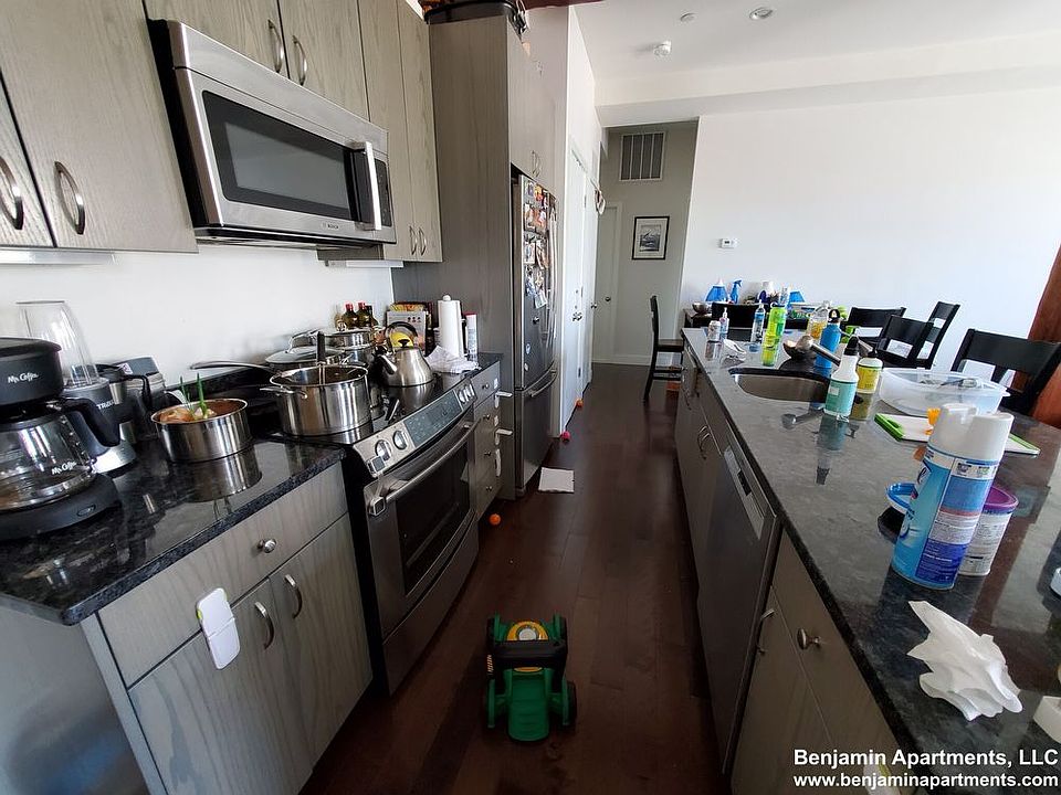 2nd image of 460 Harrison Ave Unit 322F