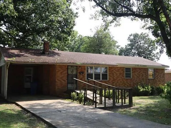 1407 Smith St, Corning, AR 72422