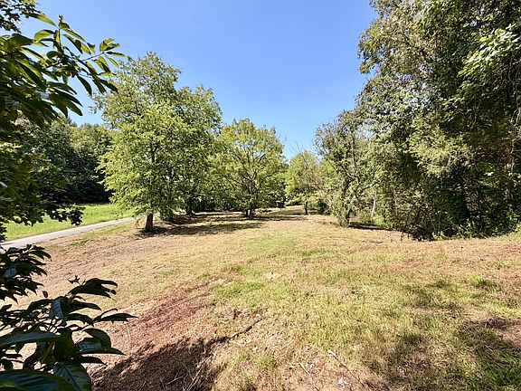 5th image of 877 Hanna Branch Rd