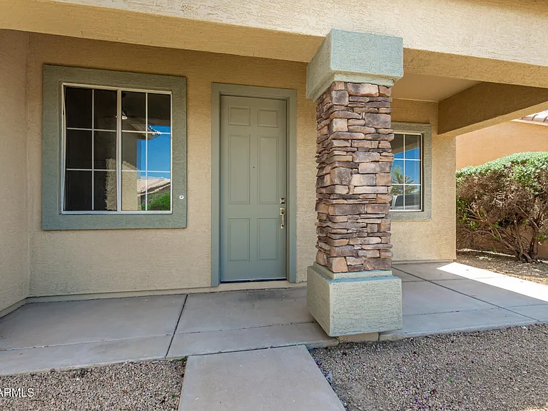 13711 W Tara Ln — Photo 21