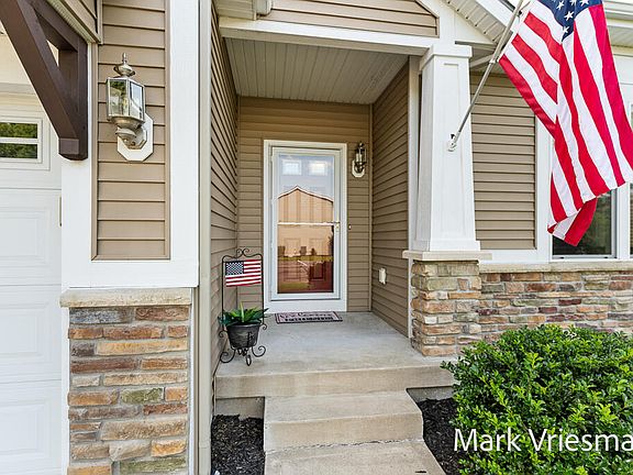 2nd image of 17011 Pickett Ln