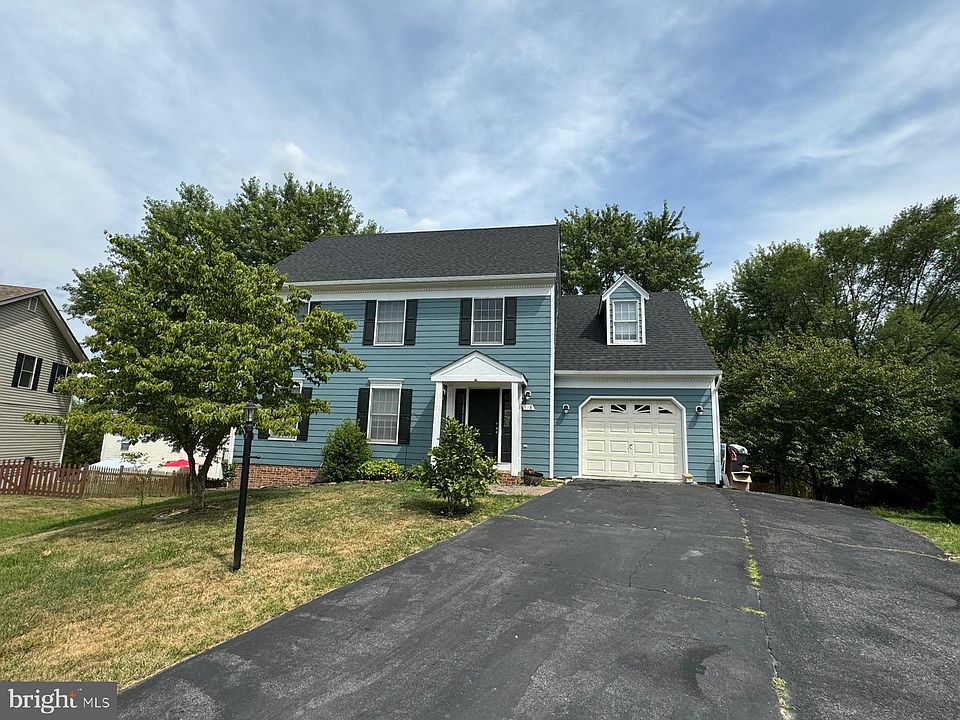 2nd image of 118 Bedford Dr