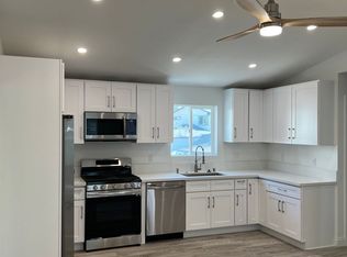 1700 Peppertree Ln #9, Fullerton, CA 92835