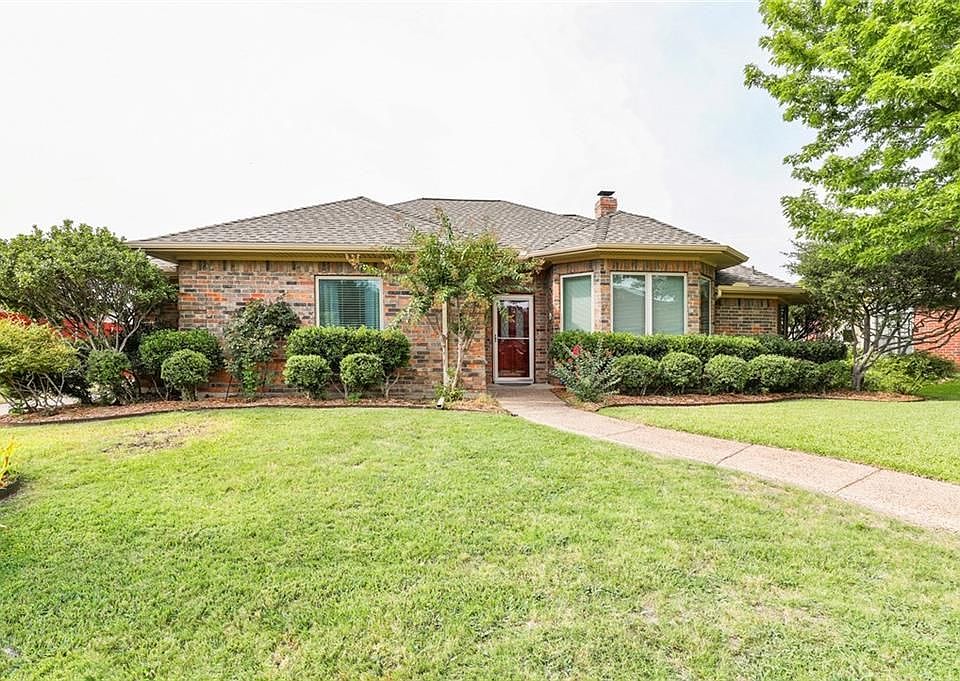 1st image of 2025 Larkspur Dr