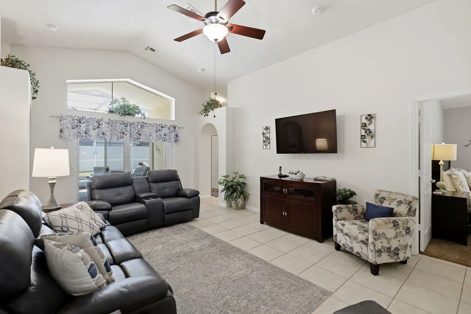 4 bed, 3.0 bath, 1797 sqft, $3,814 — Photo 1