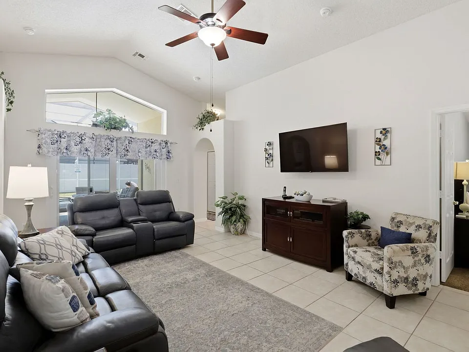 8068 Santee Dr #ID1622410P