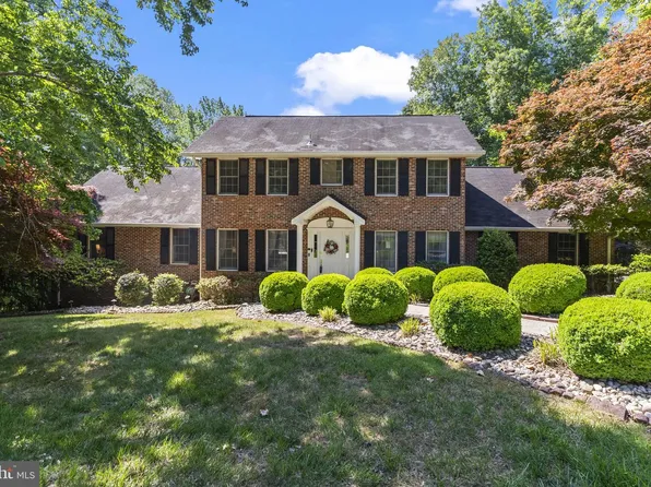 9013 Hillary Ct, La Plata, MD 20646