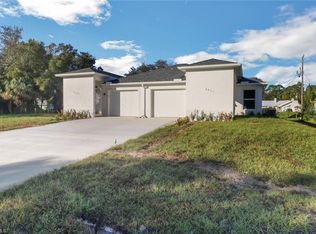 6069-6071 Laurelwood Dr, Fort Myers, FL 33905