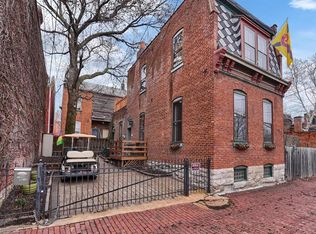 2350R S 10th St, Saint Louis, MO 63104