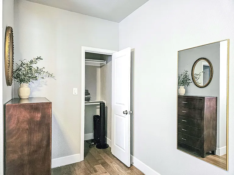 2227 Washington Ave — Photo 24