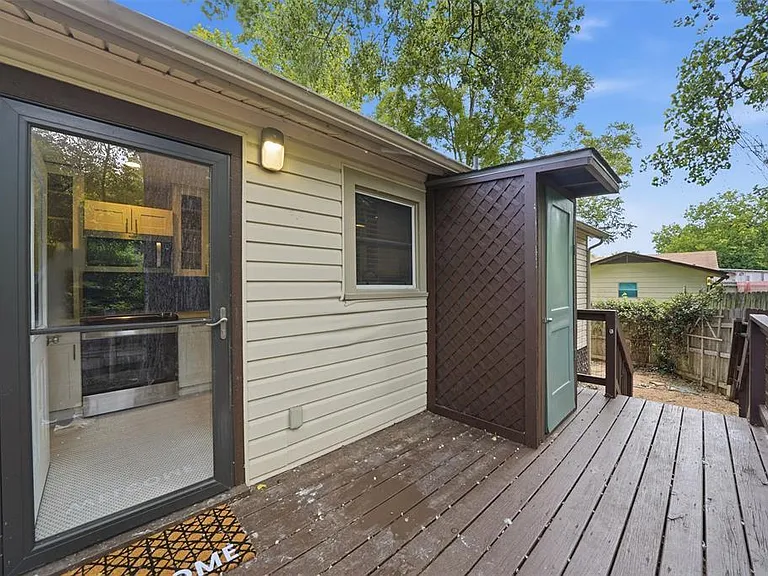 9504 N Creek Dr — Photo 8