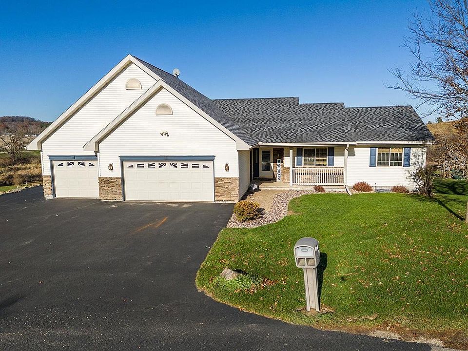 136 Sparks Hill Drive, Cazenovia, WI 53924 MLS 1967181 Zillow