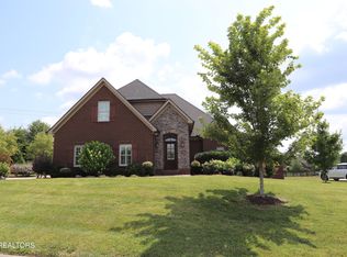 1436 Edenbridge Dr, Alcoa, TN 37701