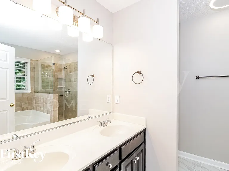 9 Park Village Ct — Photo 9