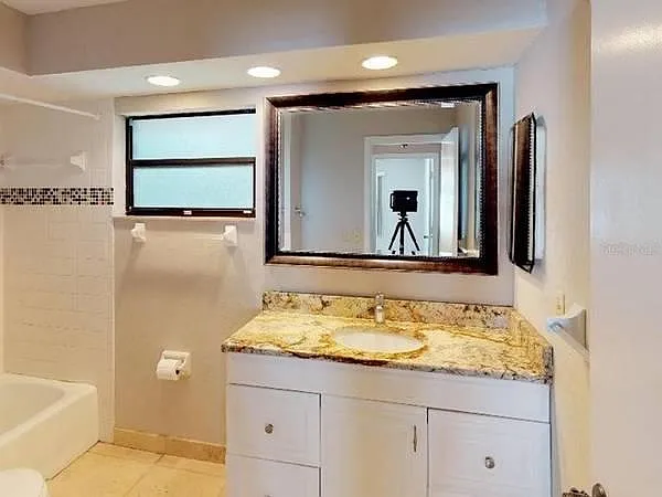 115 Mimosa Dr — Photo 9