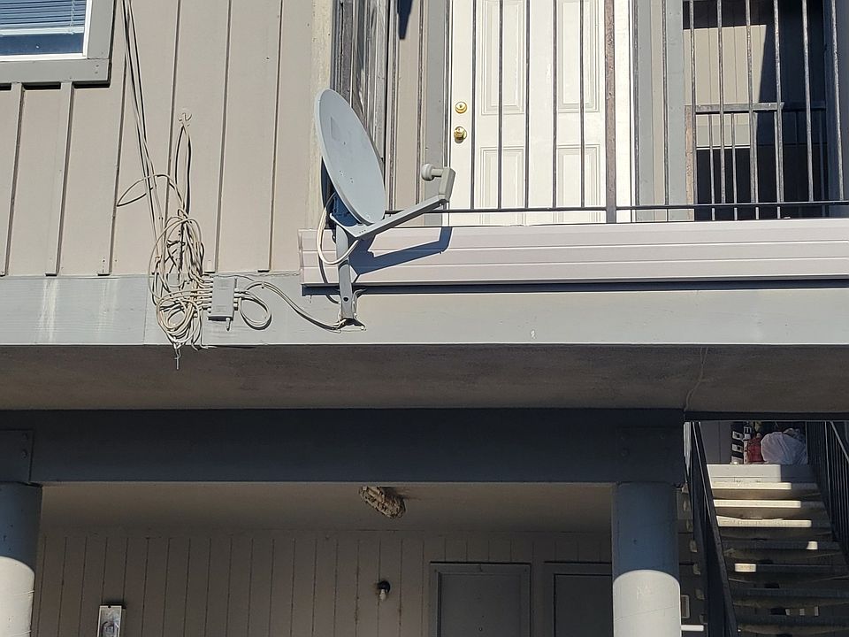 2nd image of 502 River Rd APT 4