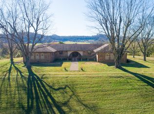 9 John Donald Ln, Brush Creek, TN 38547