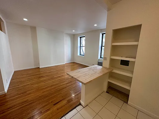 Rented by Brown Harris Stevens | media 12