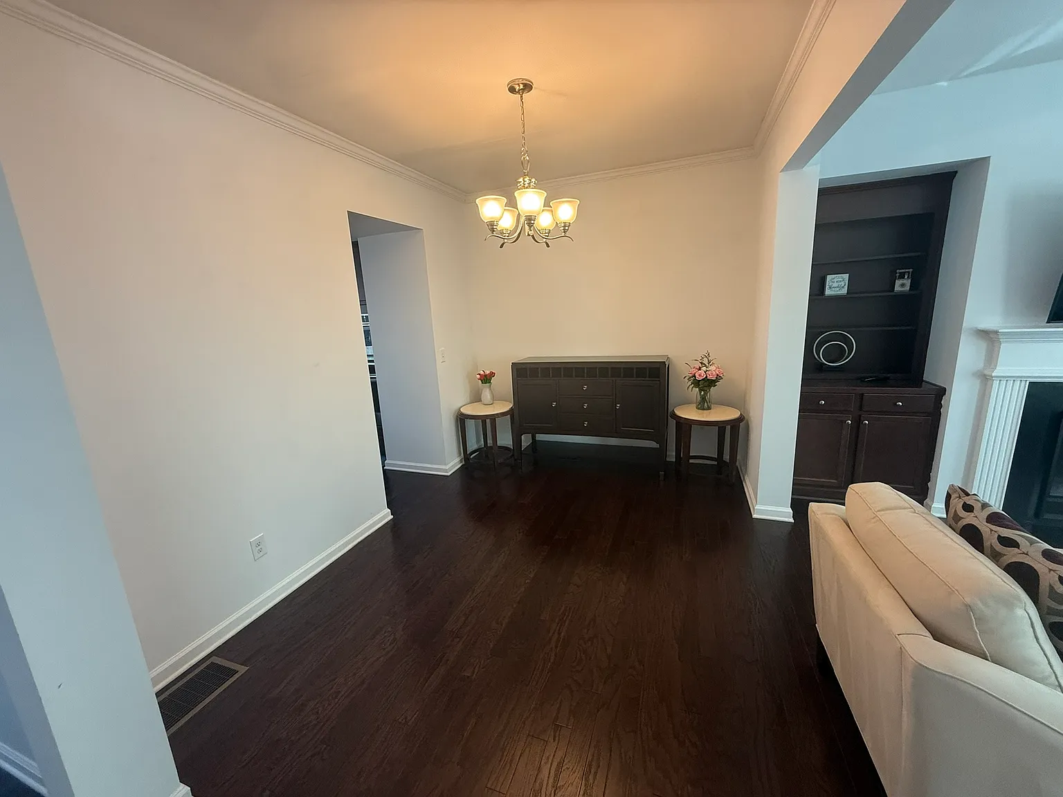 4 bed, 2618 sqft, $3,400 — Photo 3