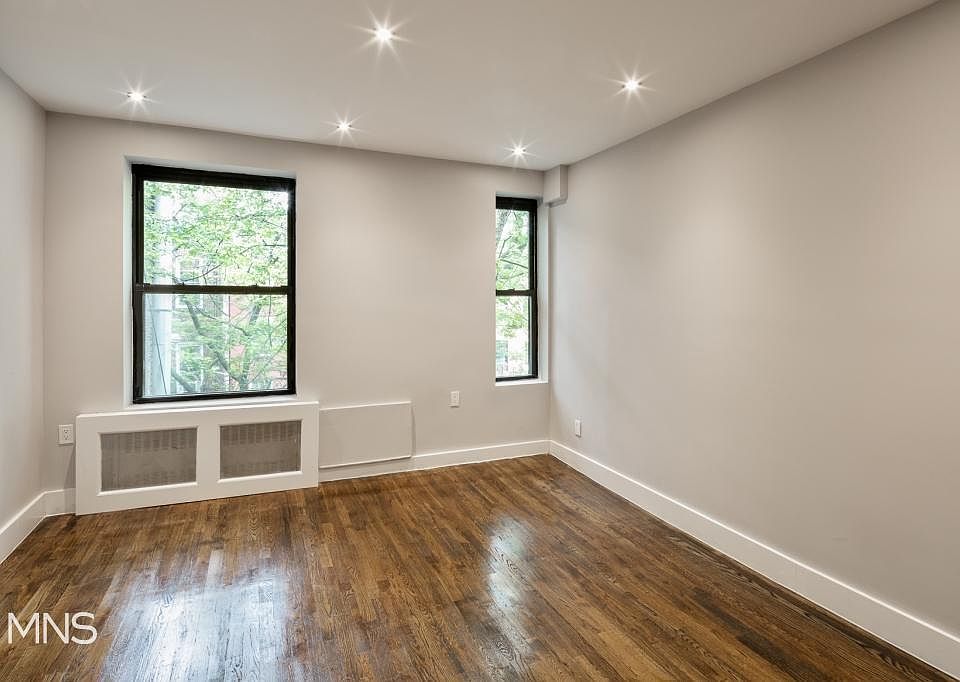 2nd image of 416 W 23rd St APT 3D