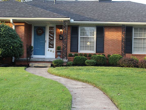 2nd image of 409 Wesleyan Pl