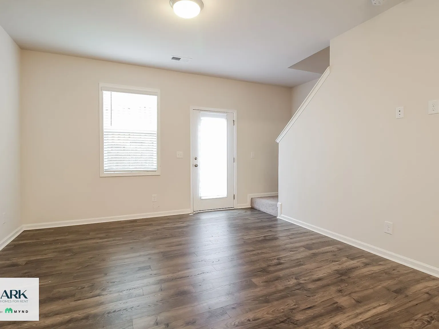 3 bed, 2.0 bath, 1482 sqft, $1,809 — Photo 4