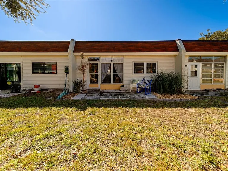 13827 Mission Oaks Blvd — Photo 29