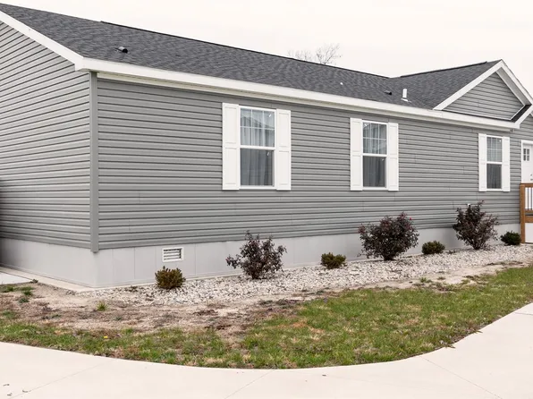 1800 W 38th Street The Boardwalk, Anderson, IN 46013