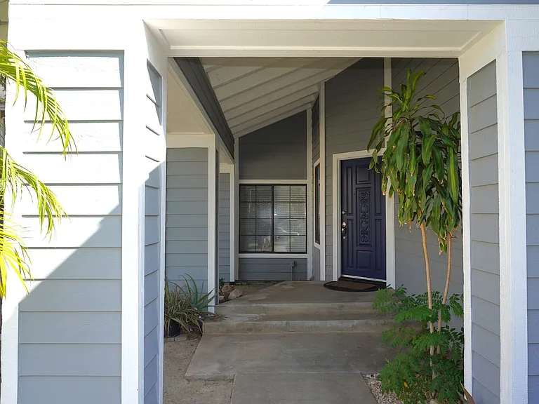 10386 Meadow Creek Dr — Photo 3