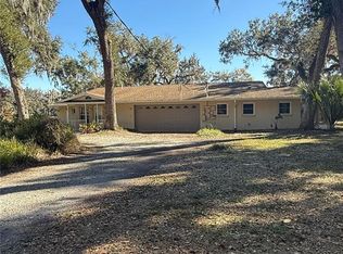 13908 Paradise Ln, Dade City, FL 33525