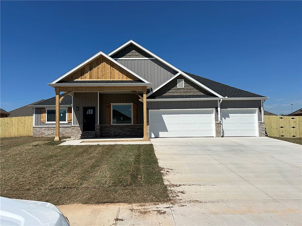 1st image of 2238 Crane Ave