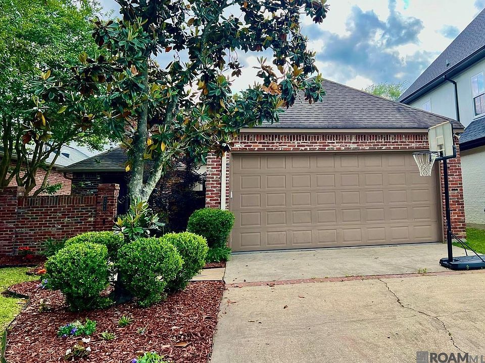 1st image of 6289 Tezcuco Ct #206